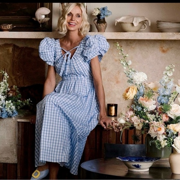 ANTONIO MELANI Dresses & Skirts - Antonio melani dress